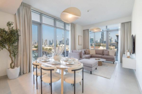 Elegant, Relaxing 3-Bedroom Apartment in Perfect Location at Canal Front 1